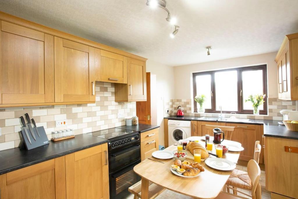 Hillside Cottage, Countryside Views Near Llangollen 코웬 외부 사진