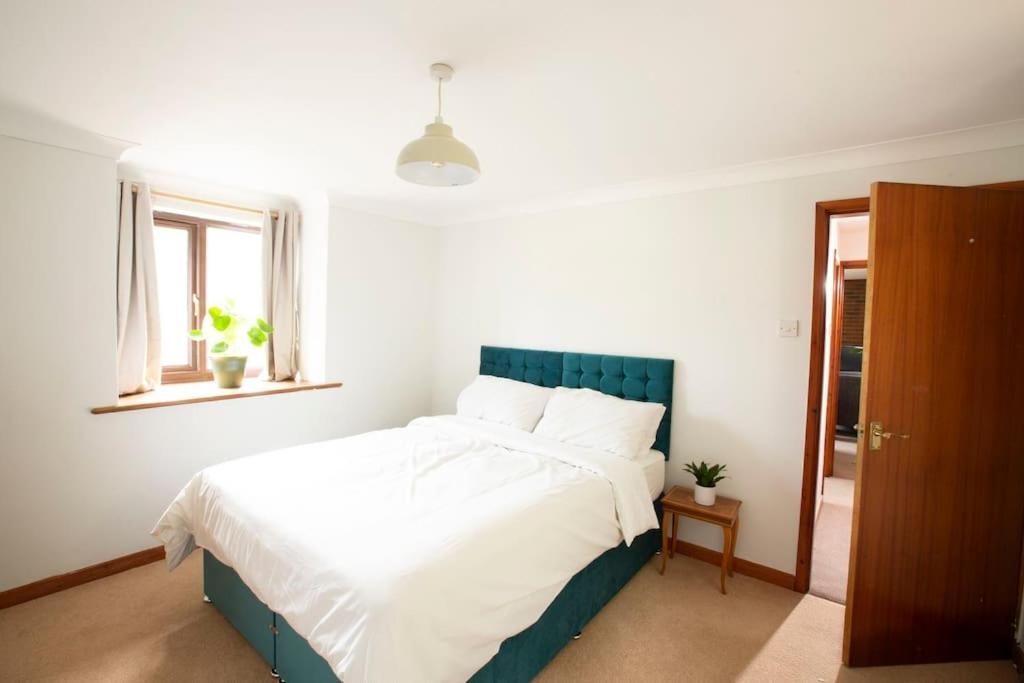 Hillside Cottage, Countryside Views Near Llangollen 코웬 외부 사진