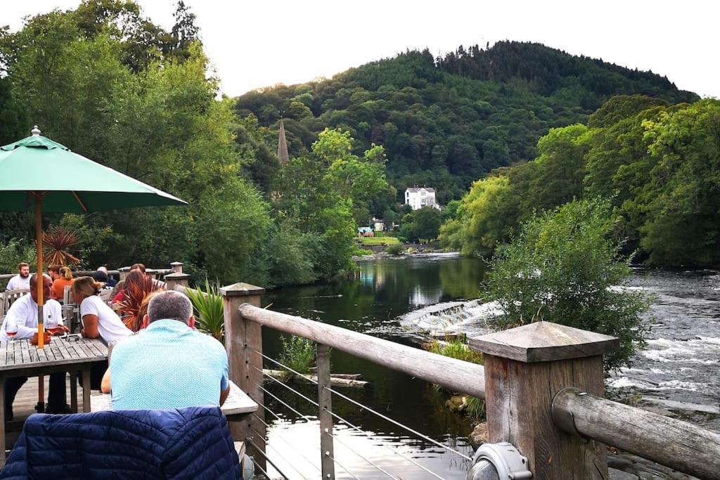 Hillside Cottage, Countryside Views Near Llangollen 코웬 외부 사진
